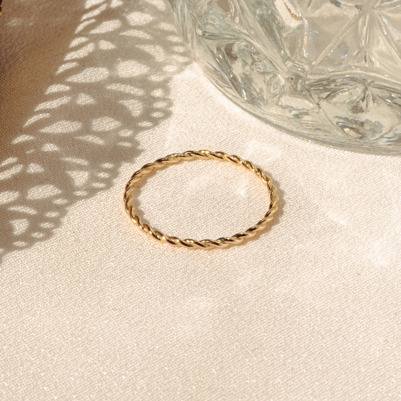Dainty Twist Ring - 14k Gold | Simple & Dainty Jewelry